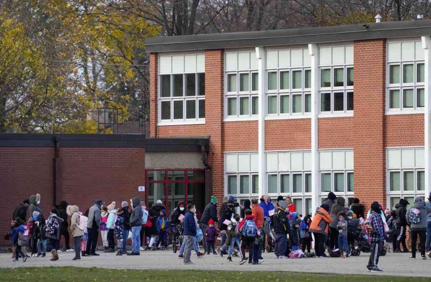 Ontario reports carbon monoxide poisoning cases at 666 schools