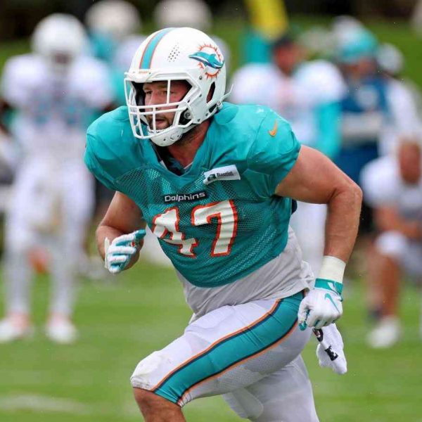 Biegel and Rodgers back on the practice field as Dolphins make moves